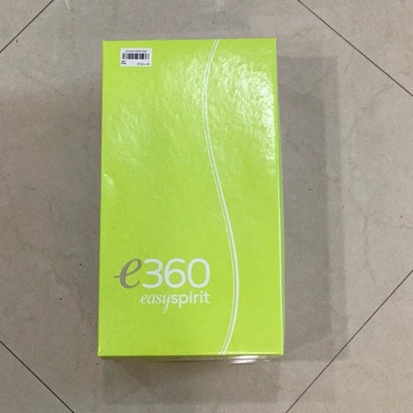 Easy Spirit E360. ESJIVANTA Women's Casual Flats, Black Leather Sz 10M - Picture 5 of 6